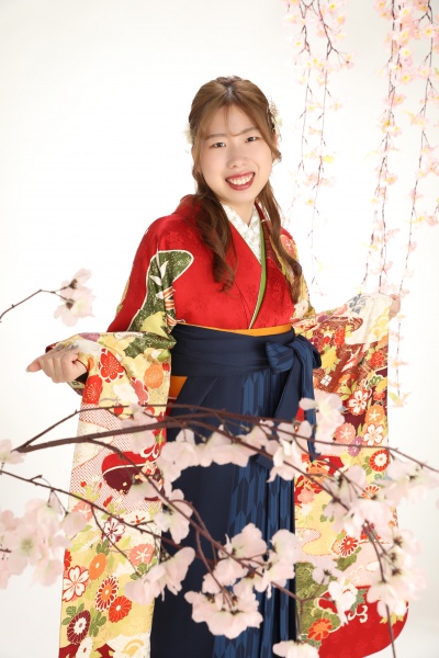 【卒業式前撮り】そろそろ桜の季節ですな【袴】